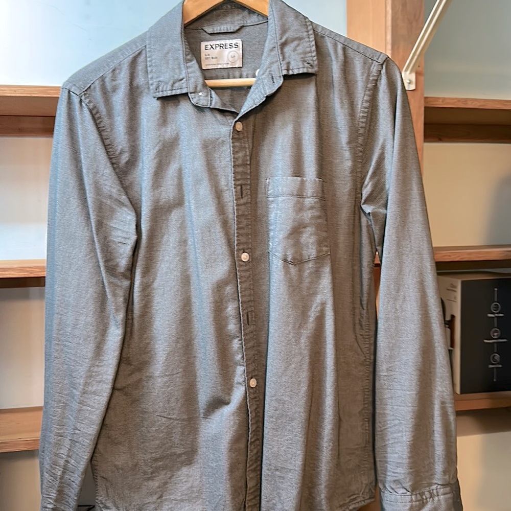 Express grey slim soft wash casual button down shirt, men’s small